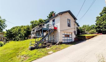 708 N 5th St, Atchison, KS 66002
