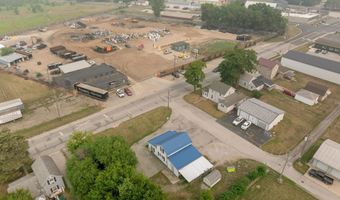1916 S Wayne St, Auburn, IN 46706