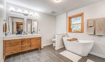 8651 BAYLOR Rd, Bartlett, TN 38002
