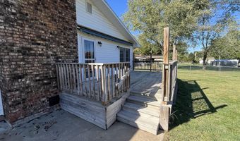 1220 Tyler St, Aurora, MO 65605