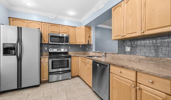 6645 MEDINAH Ln, Alexandria, VA 22312