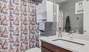 3289 Five Oaks Dr, Arnold, MO 63010