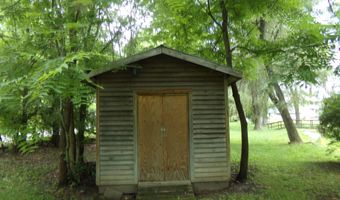 120 Wickham St, Alderson, WV 24910