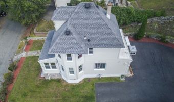 24 Livingston Ave, Andover, NJ 07801