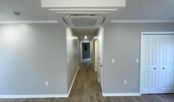 913 Pine Ave, Alma, MI 48801