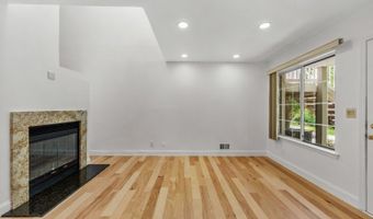 73 Encampment Dr, Bedminster, NJ 07921