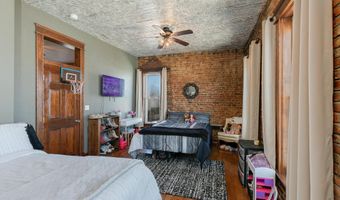 207 W Main St, Ash Grove, MO 65604