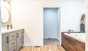 707 Alexander Dr, Aberdeen, NC 28315