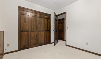 13789 Holyoke Ln, Apple Valley, MN 55124