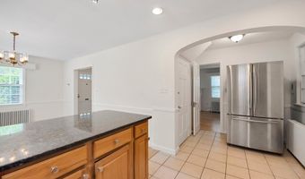 4520 MIDDLETON Ln, Bethesda, MD 20814