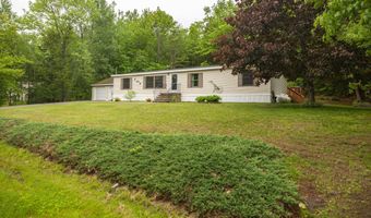 71 Kyle Ln, Auburn, ME 04210