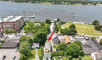400 Thames St, Bristol, RI 02809