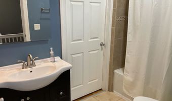 135 S Brittingham Pl, Madison, WI 53715