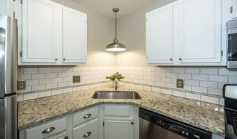 1445 Whispering Creek Dr E, Ballwin, MO 63021