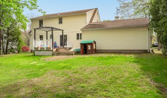 75 Village St, Bristol, CT 06010