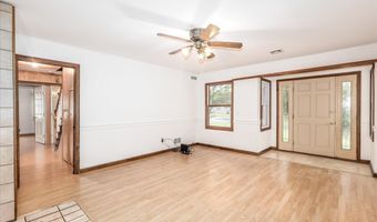 6 Caye Rd, Danbury, CT 06811