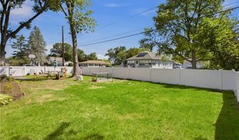127 Highland Ave, Cumberland, RI 02864