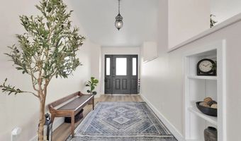 15305 Lookout Rd, Apple Valley, CA 92307