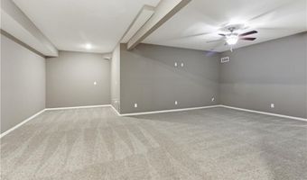 14223 Amanda Ln, Basehor, KS 66007