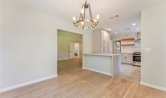 1956 N Roosevelt, Altadena, CA 91001