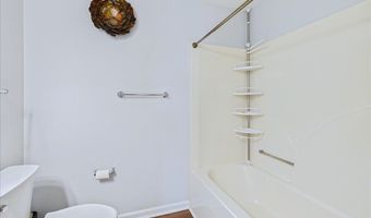 242 Fyke Dr, Athens, TN 37303