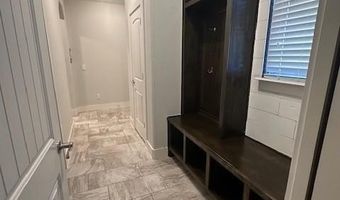 2202 NE Steinbeck Dr, Bentonville, AR 72712