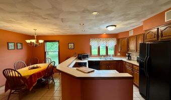 14 Beechwood Ct, Batesville, IN 47006