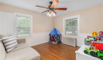 138 Homecrest Ave, North Smithfield, RI 02896