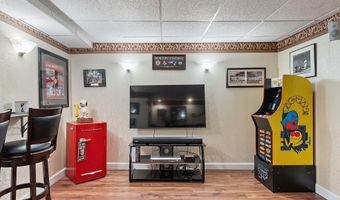 328 W Hollis St, Nashua, NH 03060