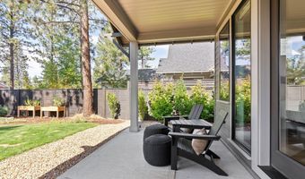 1185 NW Singleton Pl, Bend, OR 97703