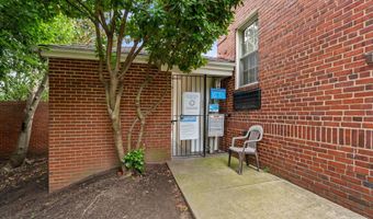 715 S WASHINGTON St A-32, Alexandria, VA 22314