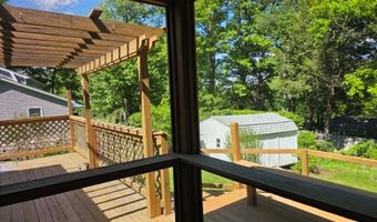 184 Carriage Hill Rd, Brattleboro, VT 05301