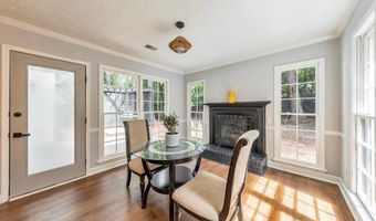 4929 Willow Creek Dr, Woodstock, GA 30188