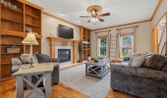 1214 Sandalwood Ct SW, Altoona, IA 50009