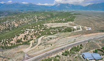 1 Hoyo Rd, Arroyo Hondo, NM 87513