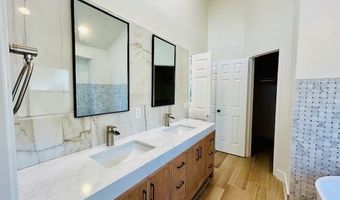 17119 Upper Bay Rd, Addison, TX 75001