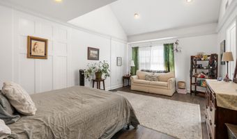 2 Dogwood Ct 2, Middlebury, CT 06762