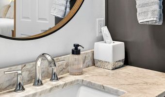 2615 N MILLBROOK Rd, Appleton, WI 54914