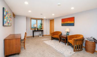 3412 Ontario St, Ames, IA 50014