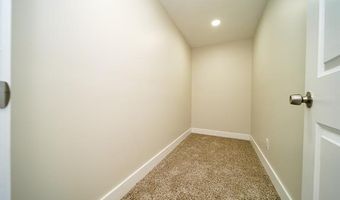 8076 Winona Ave, Allen Park, MI 48101