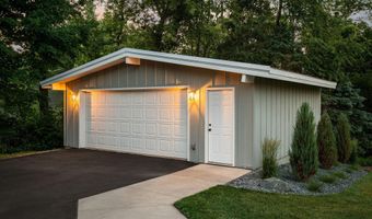 500 36th St NW, Austin, MN 55912