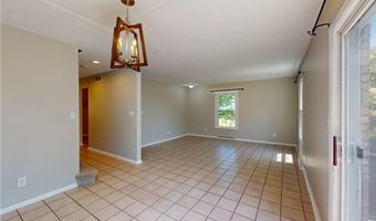 824 S Chillicothe Rd 14, Aurora, OH 44202