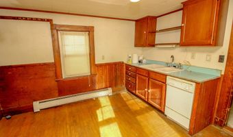 218 Grove St, Bangor, ME 04401