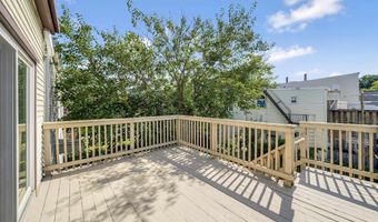 374 AVENUE C, Bayonne, NJ 07002