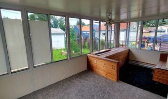 713 NE 3rd Ave, Aberdeen, SD 57401