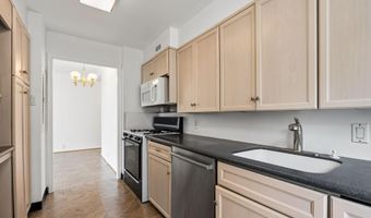 2700 VIRGINIA Ave NW 911, Washington, DC 20037