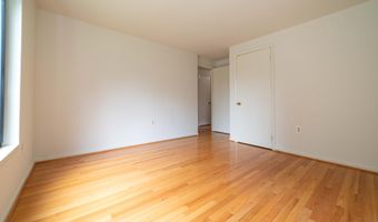 7814 WENDY RIDGE Ln, Annandale, VA 22003
