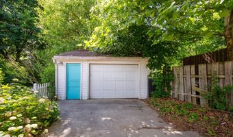 1031 N Maple Rd, Ann Arbor, MI 48103