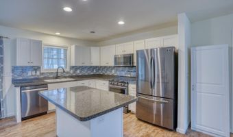 51 LULU Ln, Dover, DE 19901