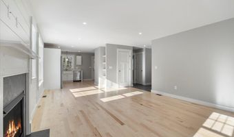 4 Cortland Pl, Standish, ME 04084